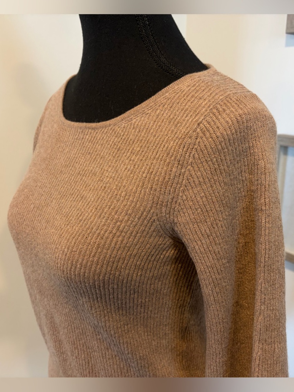 Aritzia Babaton Brown Wool/Linen Blend Ribbed Balloon Sleeve Sweater EUC - Picture 7 of 12